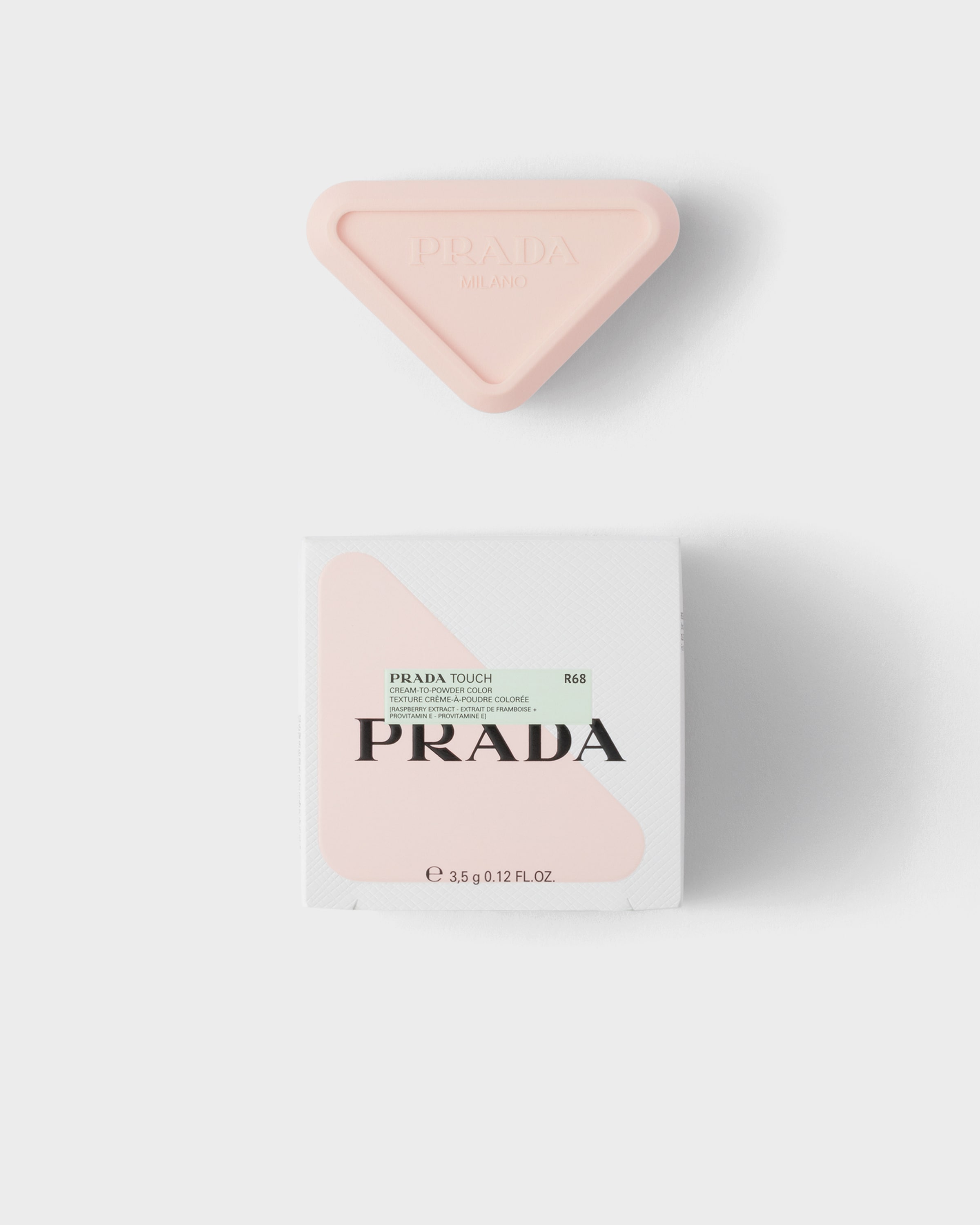 R68 - Cherry プラダ タッチ クリーム・トゥ・パウダー カラー | PRADA