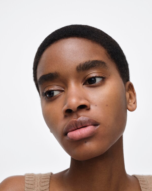 Prada Refine Blurring Extending Primer  Prada Refine Blurring Extending Primer