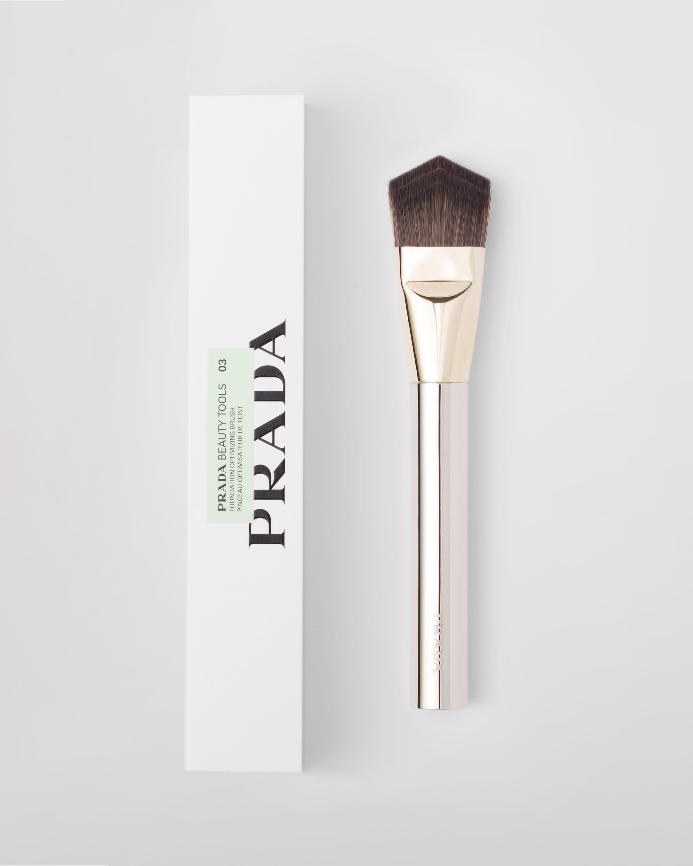 Neutri 03 Foundation Optimizing Brush | PRADA