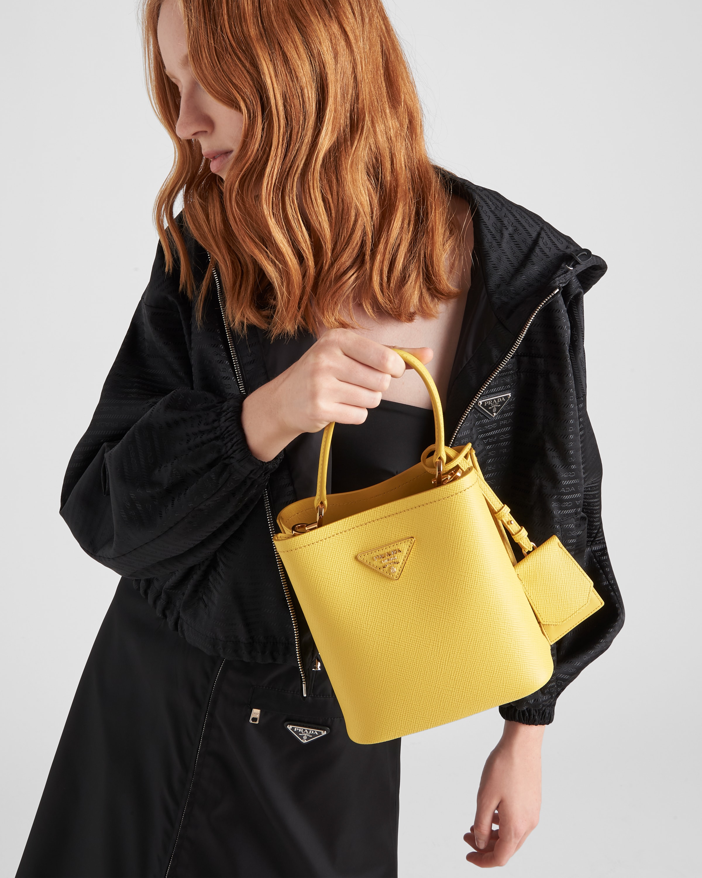 Small saffiano leather 2025 prada panier bag