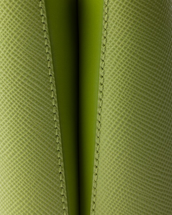 프라다 파니에 사피아노 가죽 미니백 프라다 파니에 사피아노 가죽 미니백