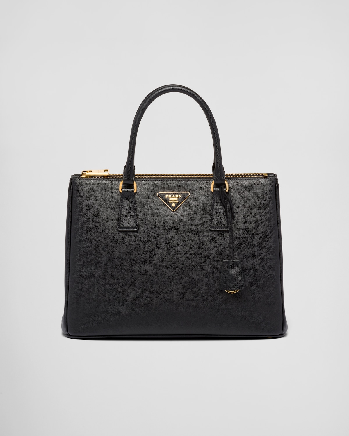 Schwarze Prada Tasche