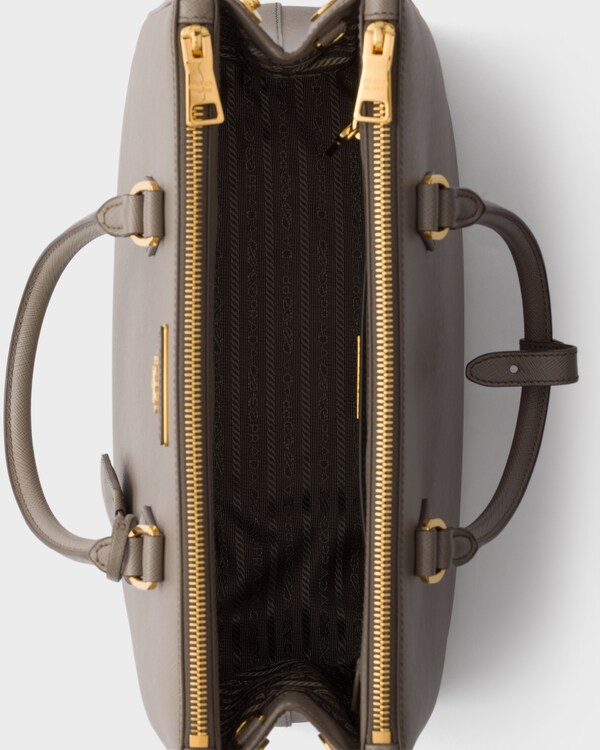 Grand sac Prada Galleria en cuir Saffiano - Gris argile Grand sac Prada Galleria en cuir Saffiano - Gris argile