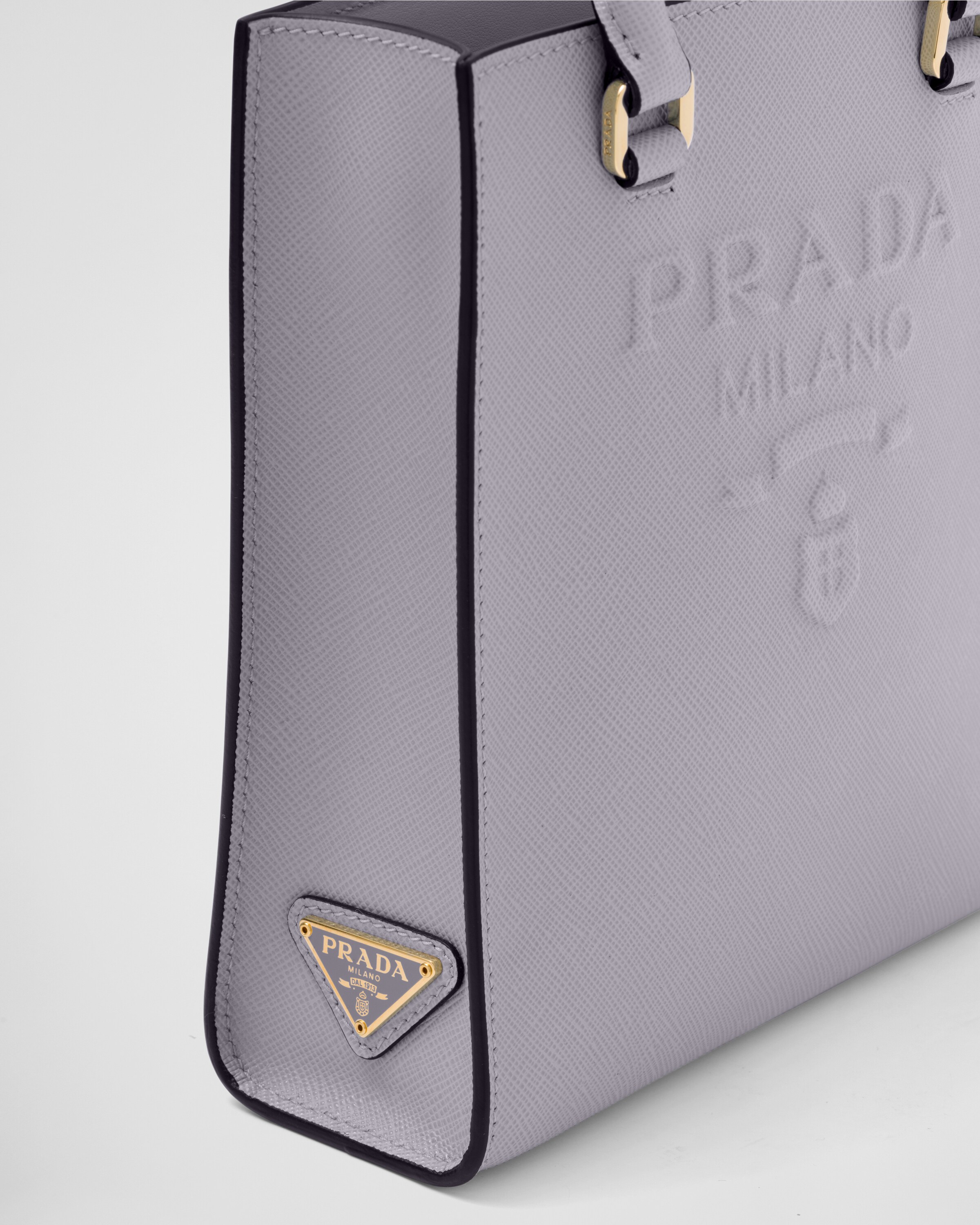 Prada حقيبة يد من جلد سافيانو بحجم صغير 7