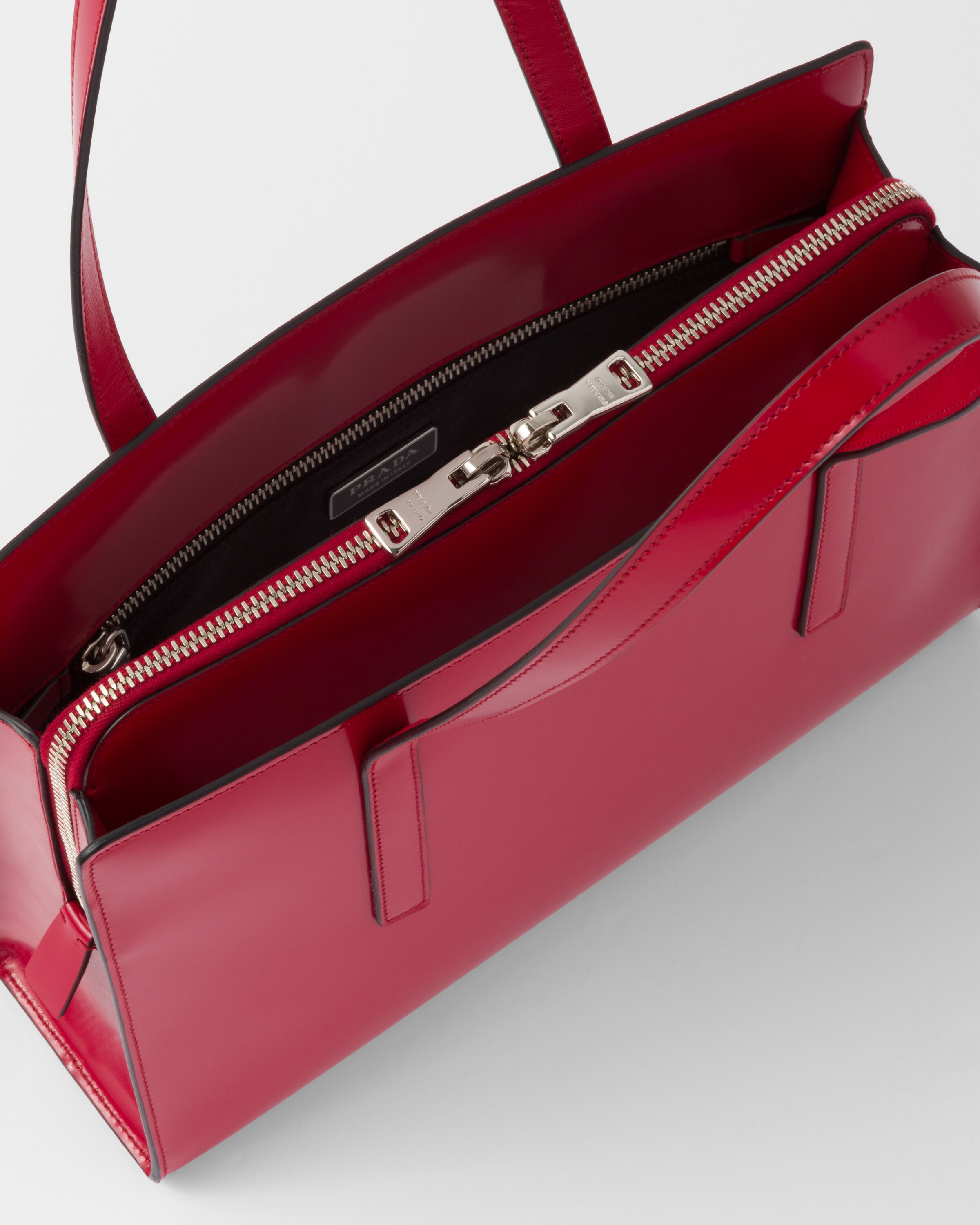 サイズ変更オプション 赤字商品/新品未使用 PRADA | vendee