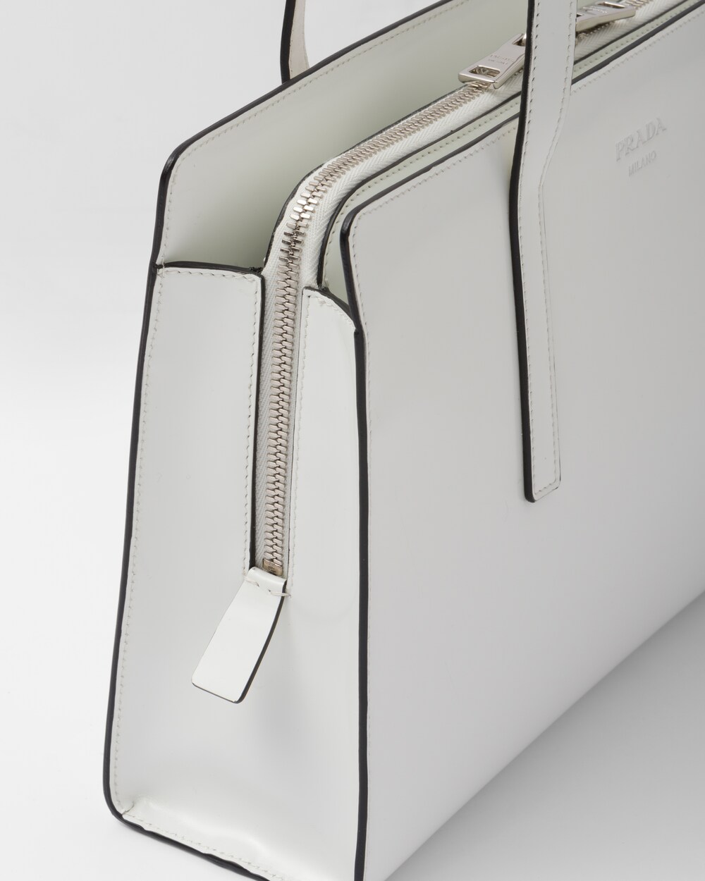 black prada handbolsa