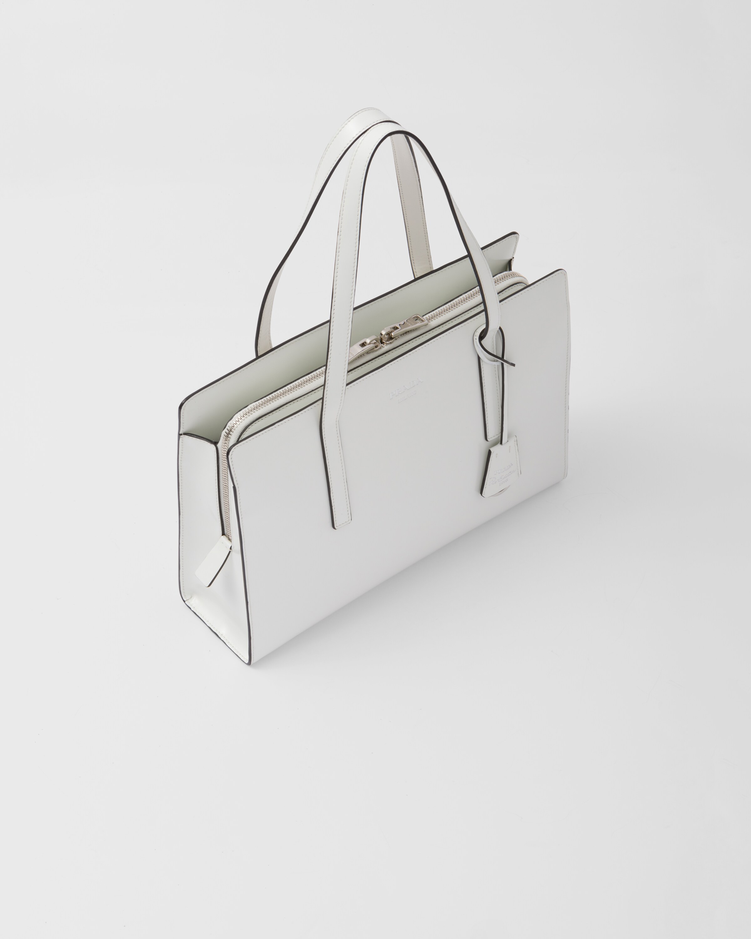 Prada حقيبة Prada Re\u002DEdition 1995 من الجلد المصقول بحجم متوسط 3