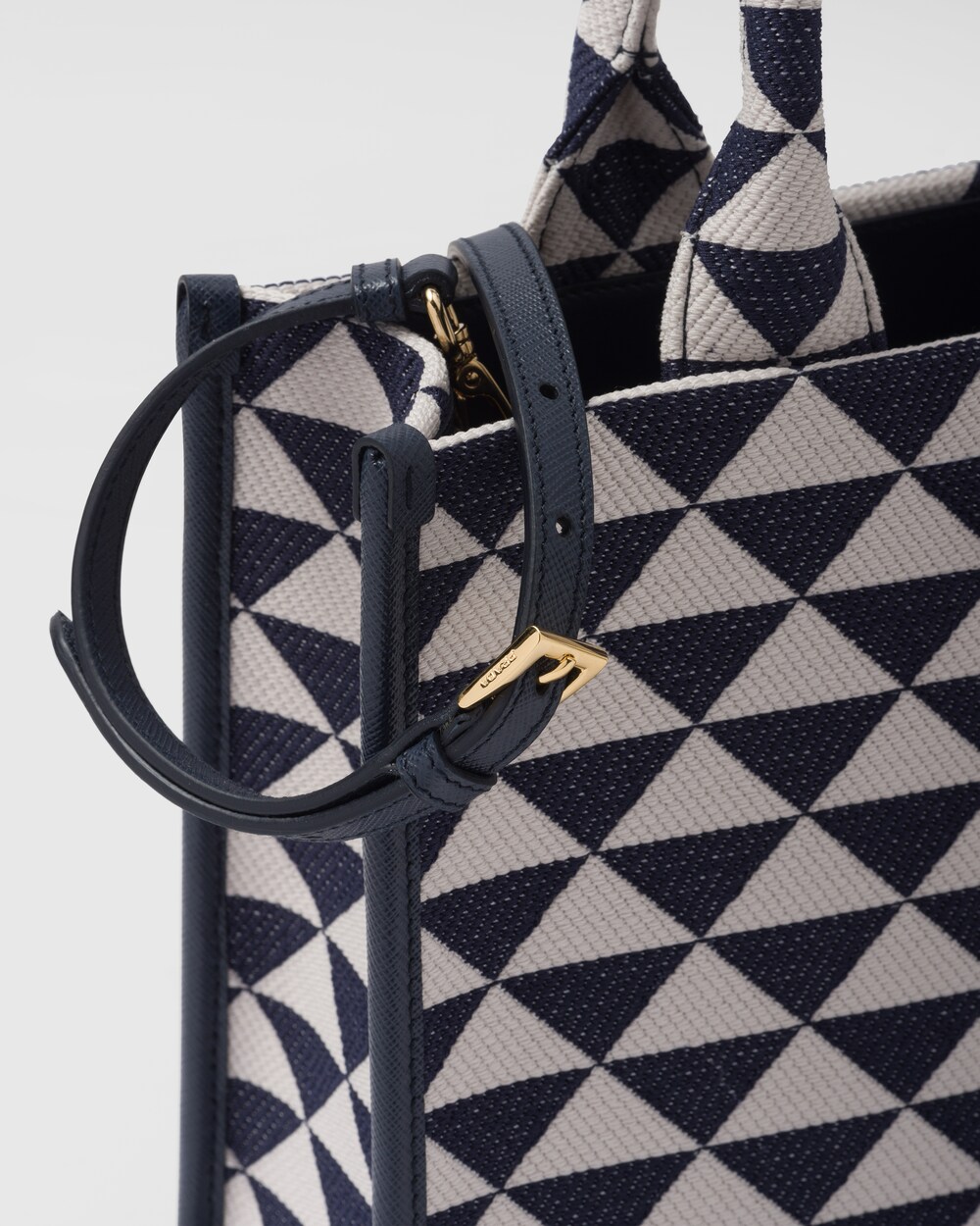 Bolso Prada Symbole pequeño de tejido jacquard Azul Báltico/blanco Greda B  | Prada