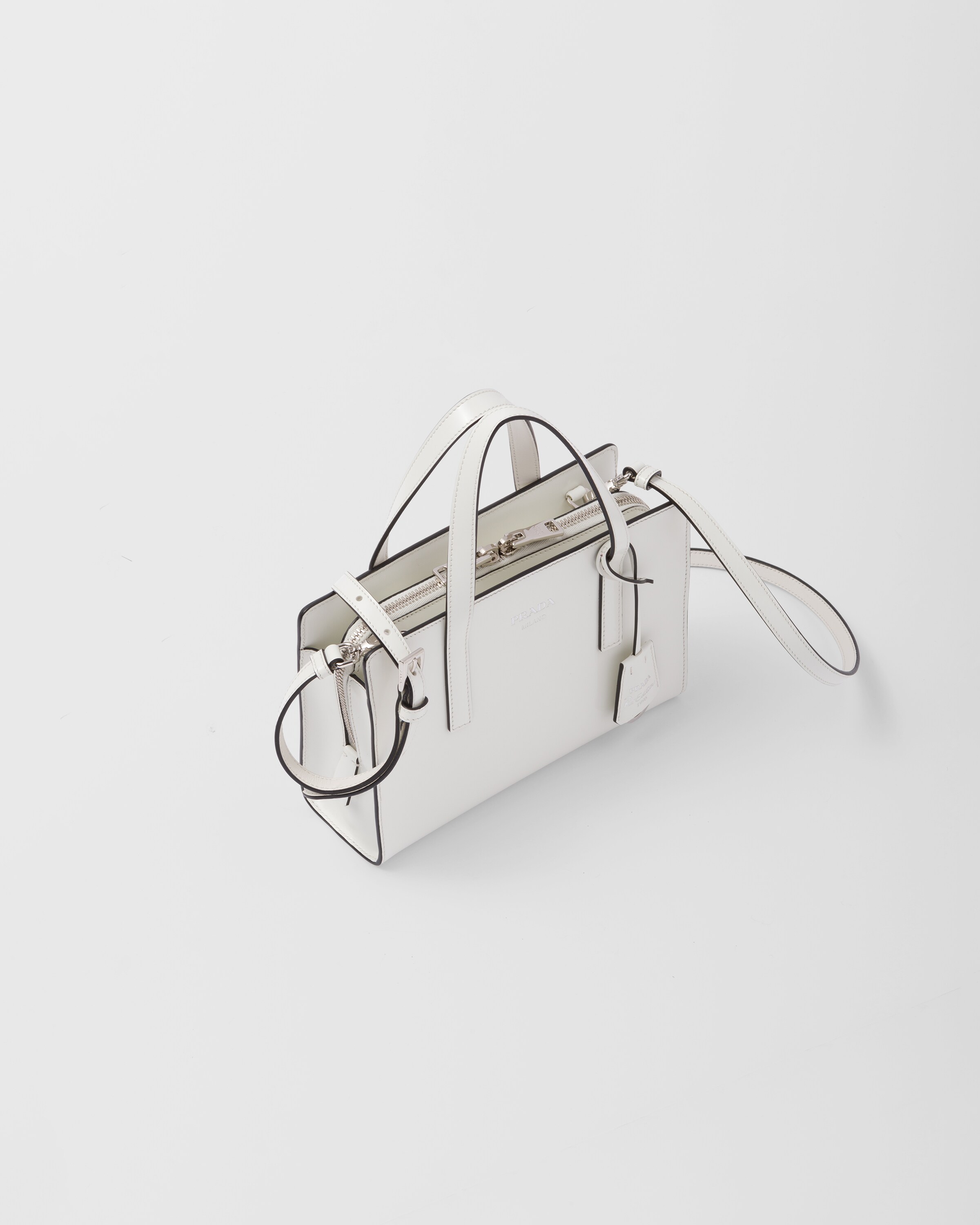 Prada حقيبة Prada Re\u002Dedition 1995 من الجلد المصقول بحجم صغير 3