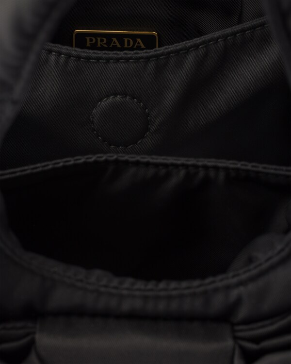 리본 장식 패딩 리나일론 미니백 리본 장식 패딩 리나일론 미니백