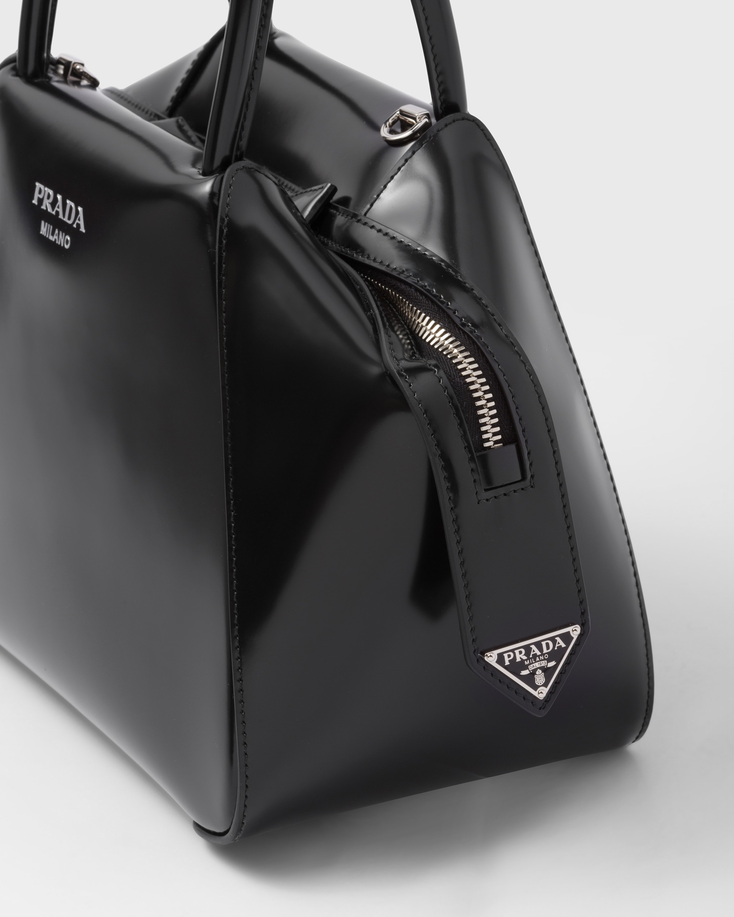 PRADA（プラダ）　スーパーノヴァ　スモール　ハンドバッグ