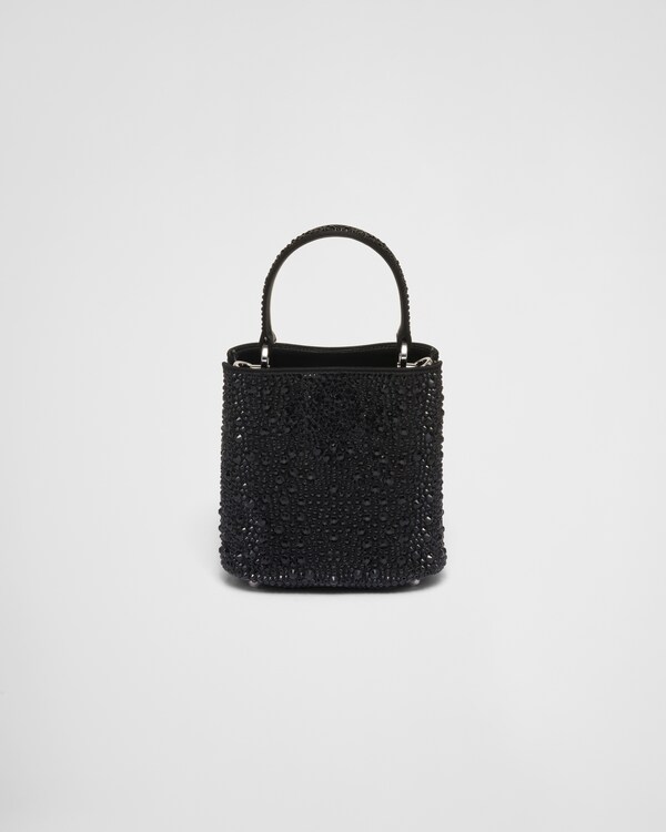 حقيبة Prada Panier من الساتان مرصعة بالكريستال - أسود حقيبة Prada Panier من الساتان مرصعة بالكريستال - أسود