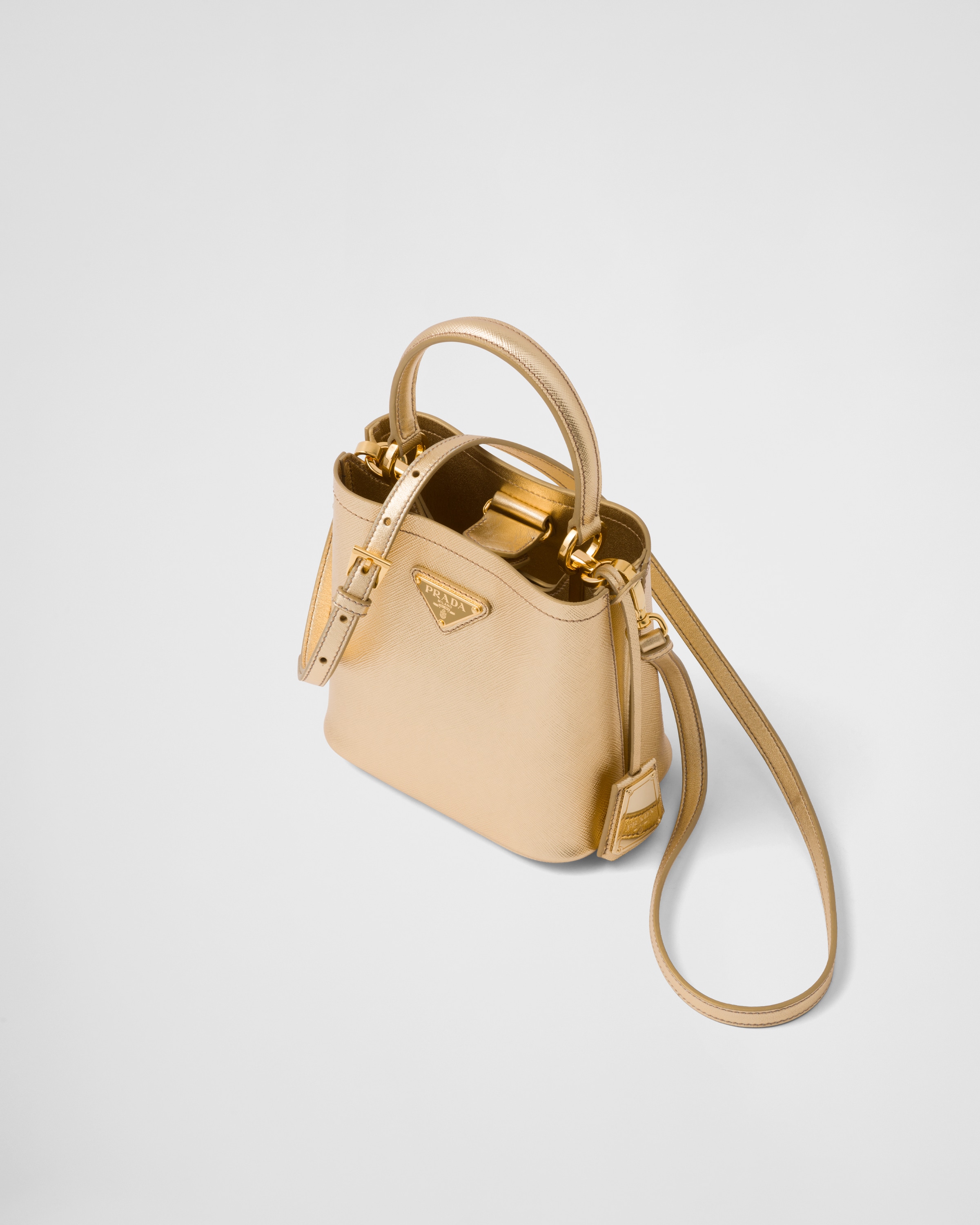 Prada حقيبة \x22برادا بانييه\x22 صغيرة من جلد سافيانو 3
