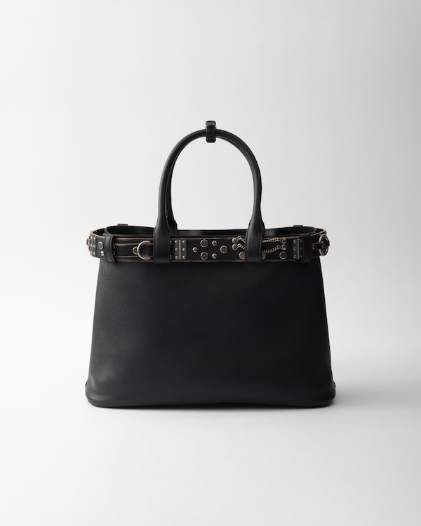 プラダ バックル スタッズベルト付 ラージ レザー バッグ プラダ バックル スタッズベルト付 ラージ レザー バッグ