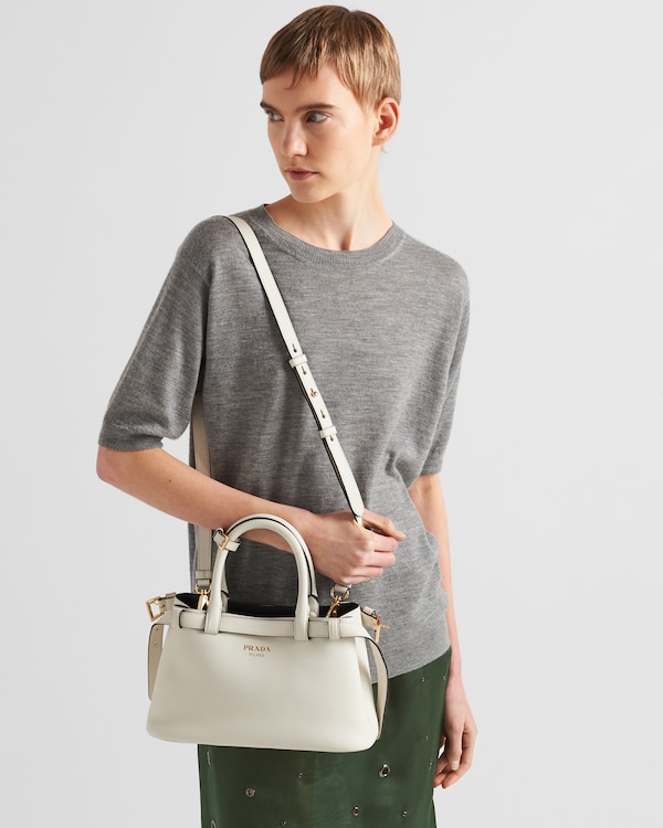 Petit sac à main en cuir Prada Buckle avec double ceinture Petit sac à main en cuir Prada Buckle avec double ceinture