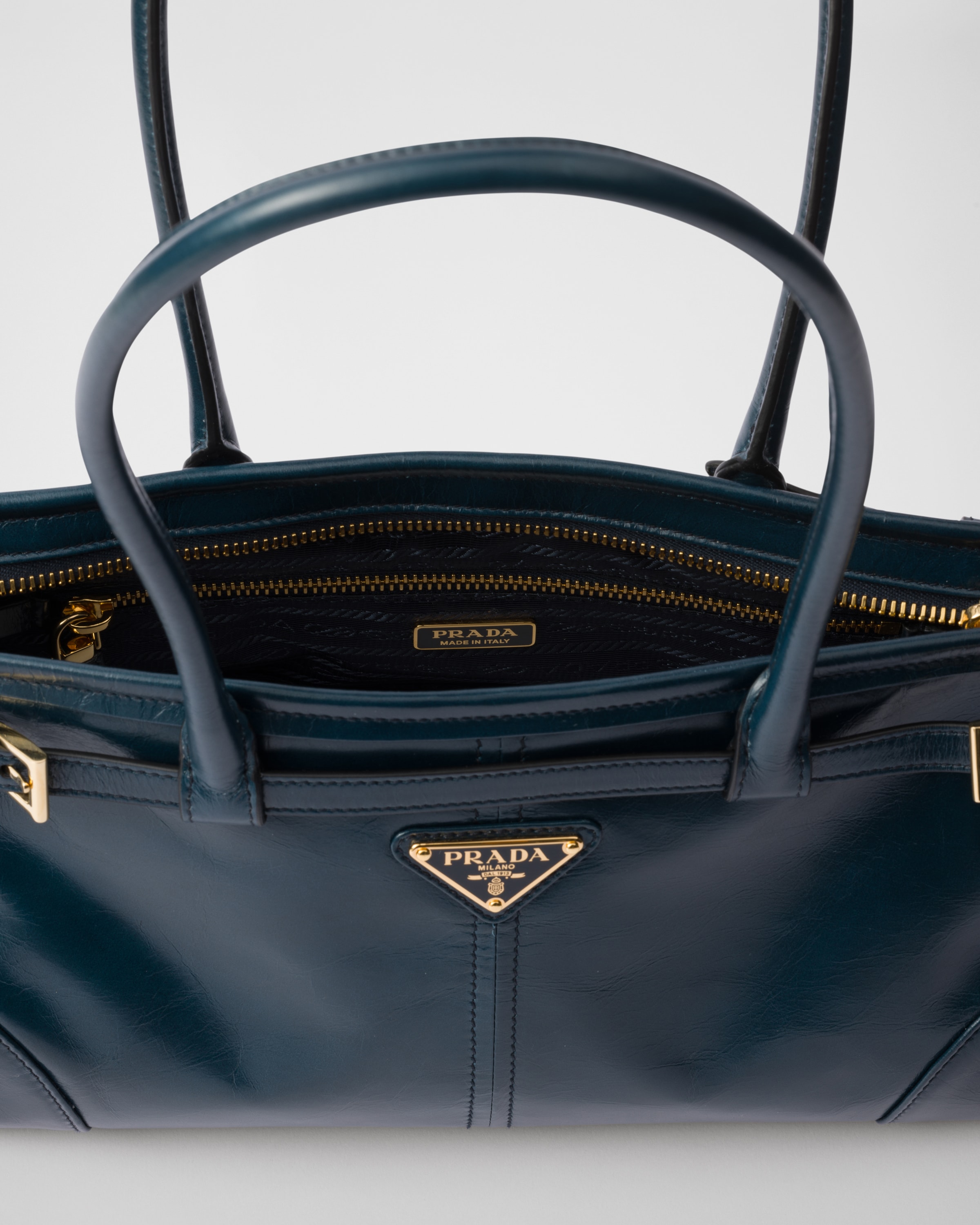 デニム プラダ ボニー ミディアム レザー ハンドバッグ | PRADA