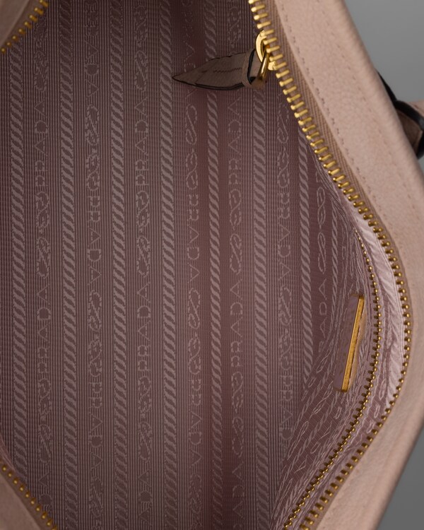 حقيبة يد Prada Bonnie متوسطة من جلد نوبوك - زنبق الماء حقيبة يد Prada Bonnie متوسطة من جلد نوبوك - زنبق الماء