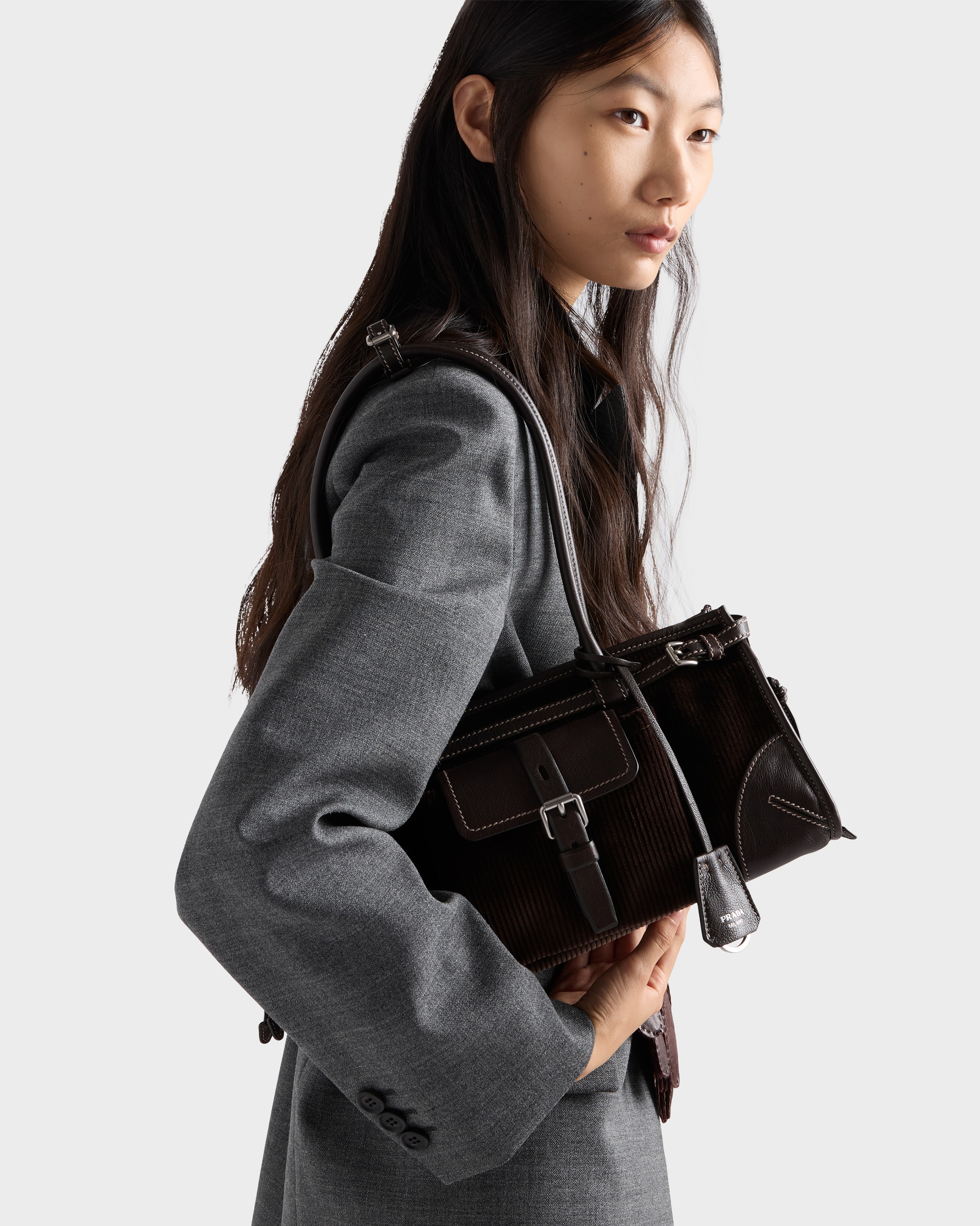 ウィメンズ プラダ ボニー｜PRADA - 日本
