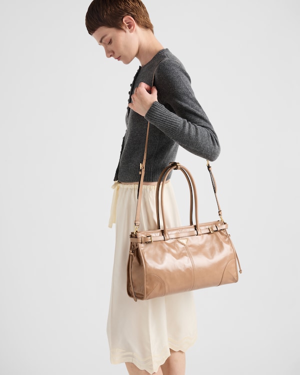 プラダ ボニー ラージ レザー ハンドバッグ プラダ ボニー ラージ レザー ハンドバッグ