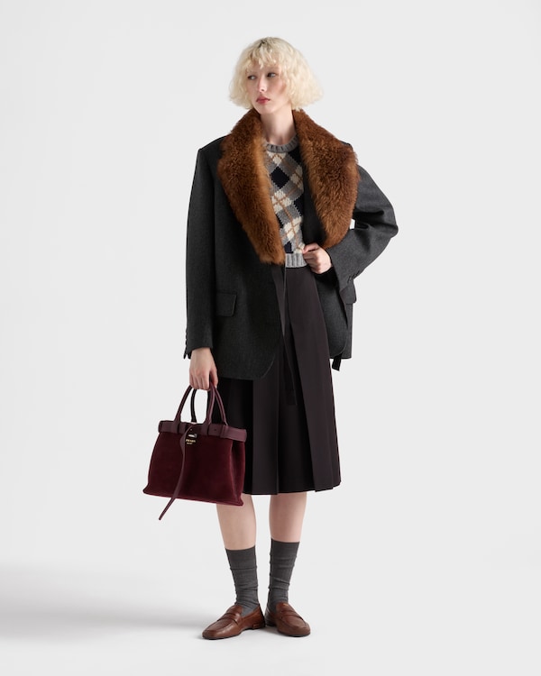 Sac Prada Buckle en veau velours avec ceinture - Bordeaux Sac Prada Buckle en veau velours avec ceinture - Bordeaux