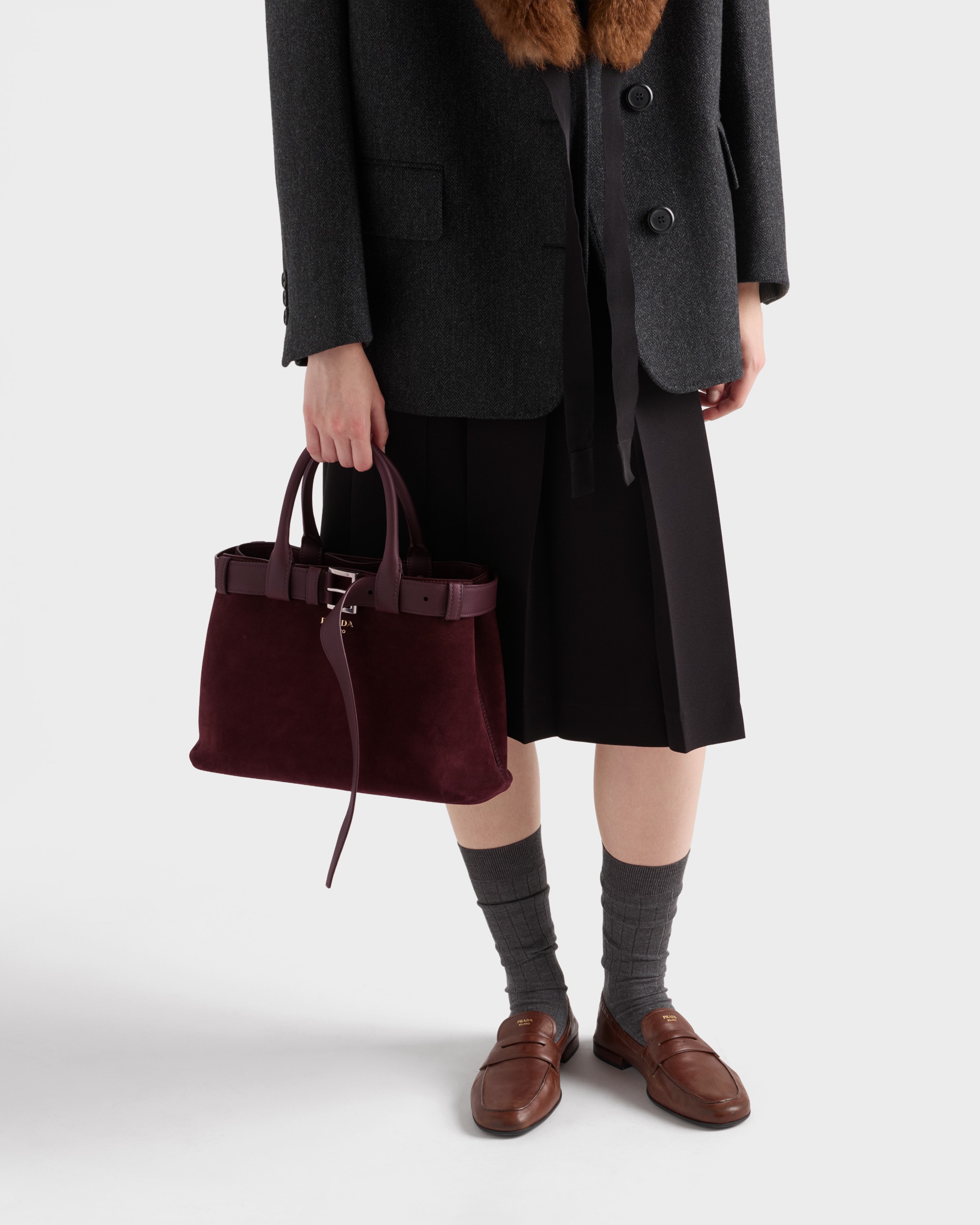 ボルドー プラダ バックル スエード ミディアムバッグ | PRADA