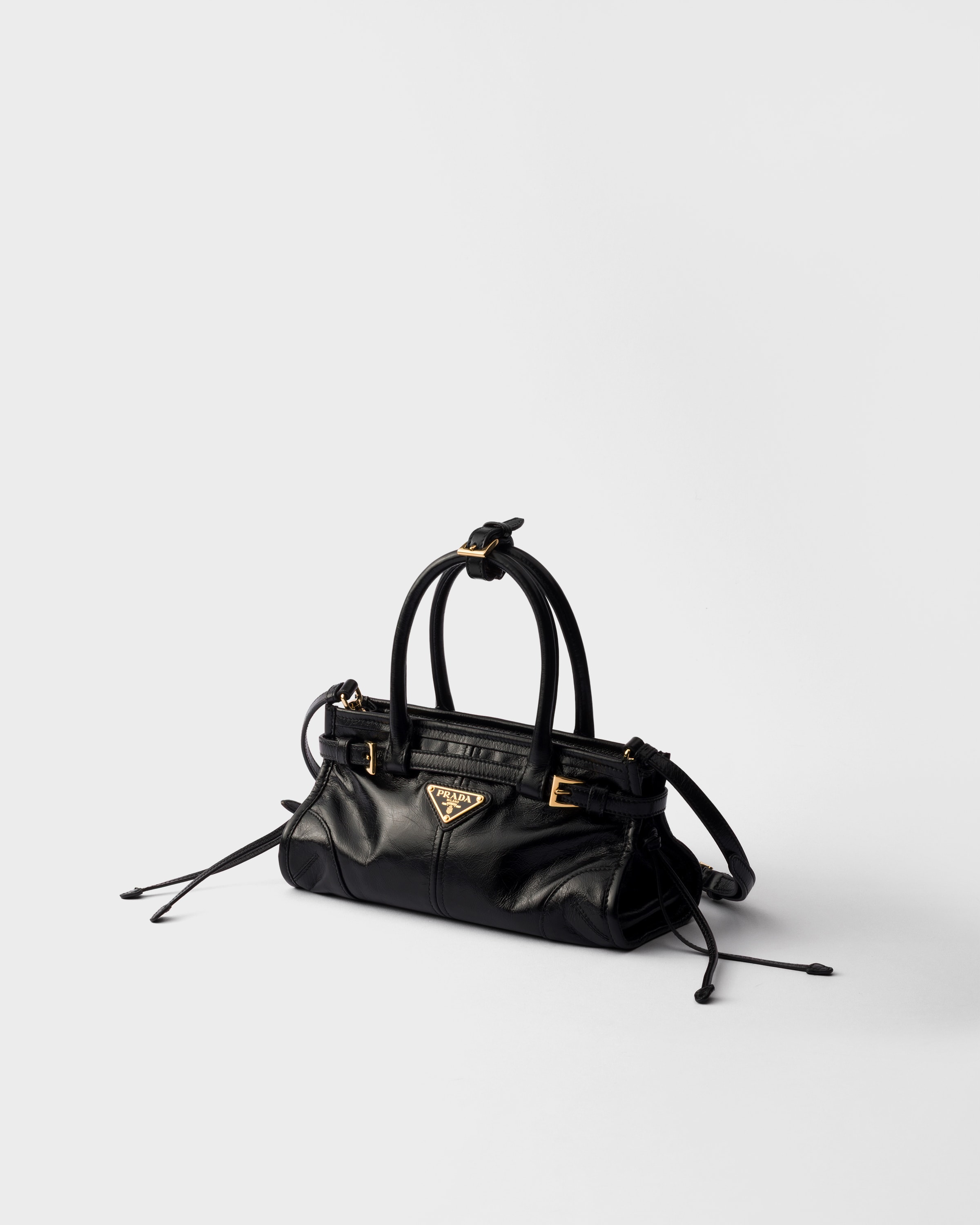 ブラック プラダ ボニー レザー ミニハンドバッグ | PRADA - 日本