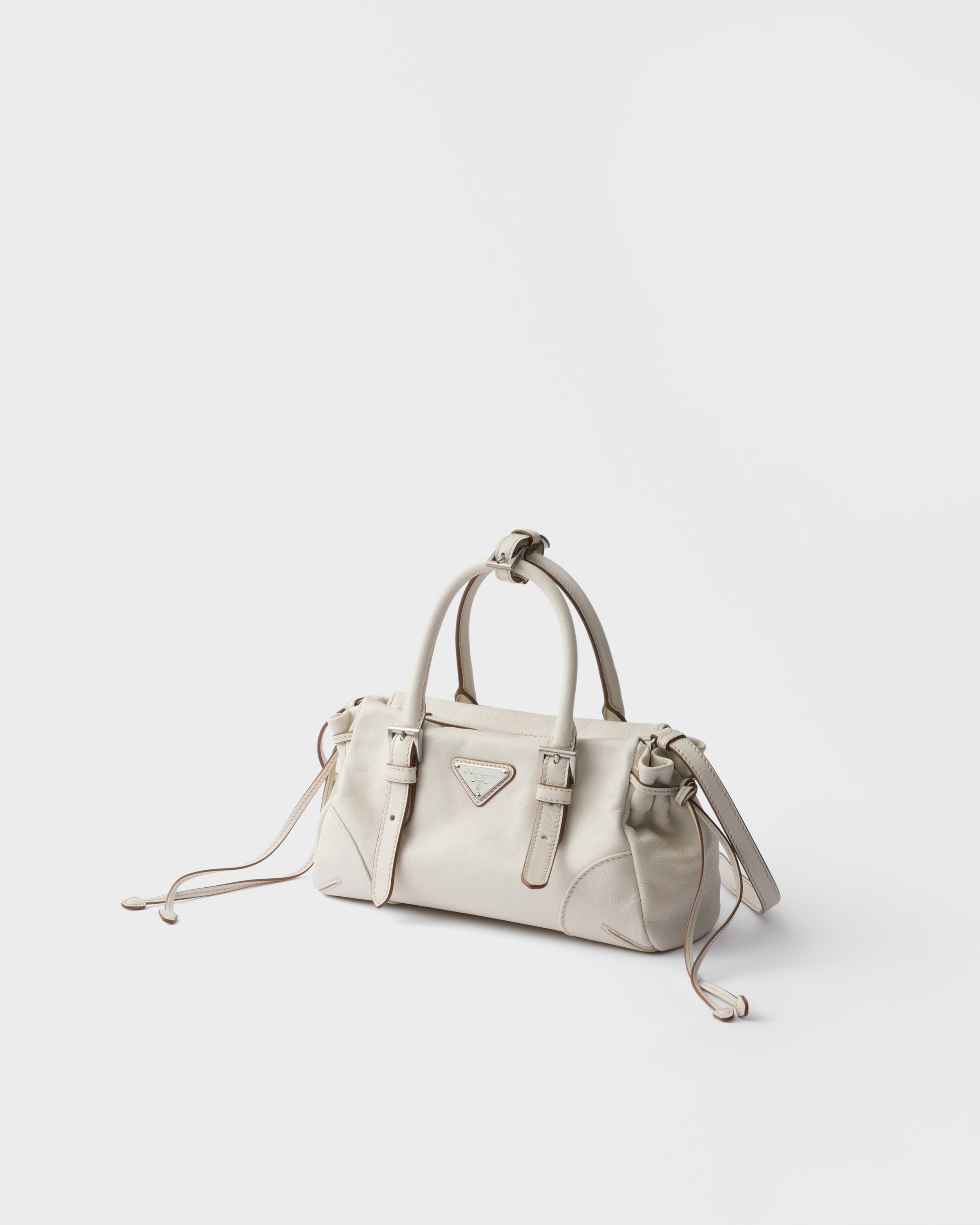 ホワイト プラダ ボニー スモール レザー バッグ | PRADA - 日本