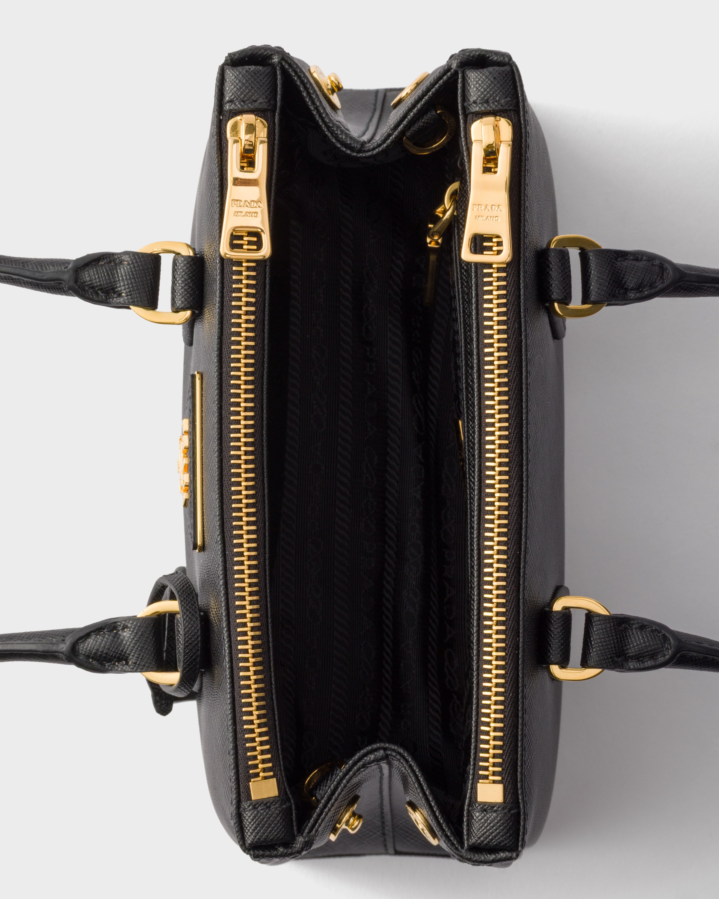 ブラック プラダ ガレリア サフィアーノレザー ミニバッグ | PRADA - 日本