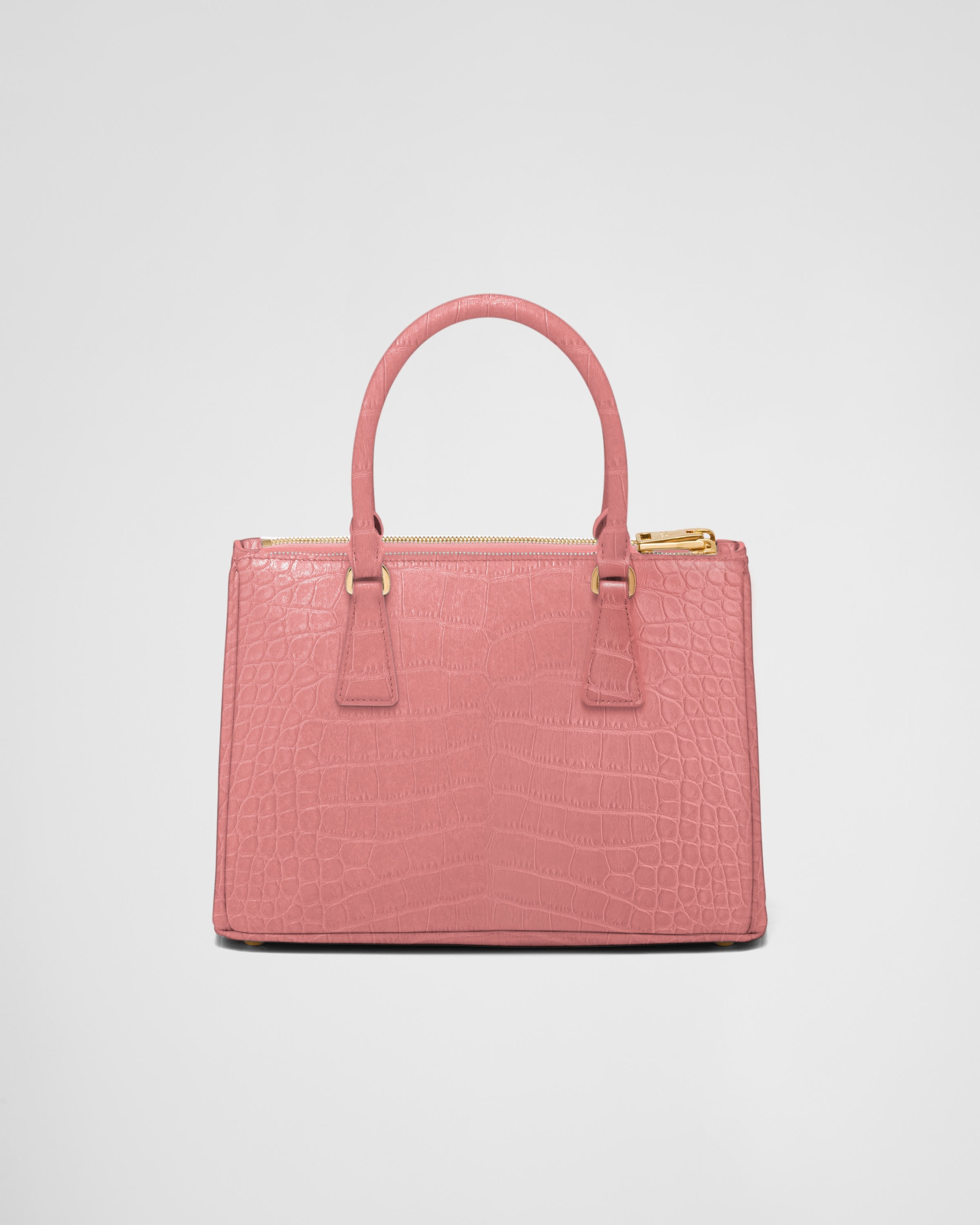 トートバッグ PRADA Powder Pink Leather Shoulder Bag Logo leather shoulder bag in pink - Prada | Mytheresa