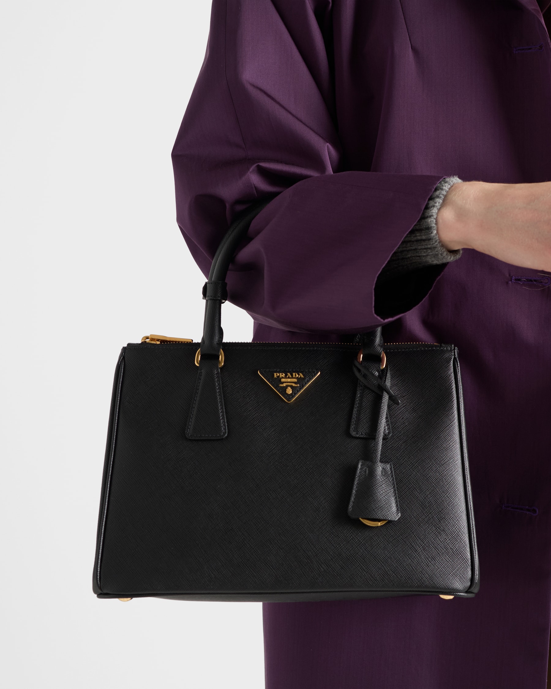 PRA GALLERIA 28 BAG IN BLACK SAFFIANO LEATHER