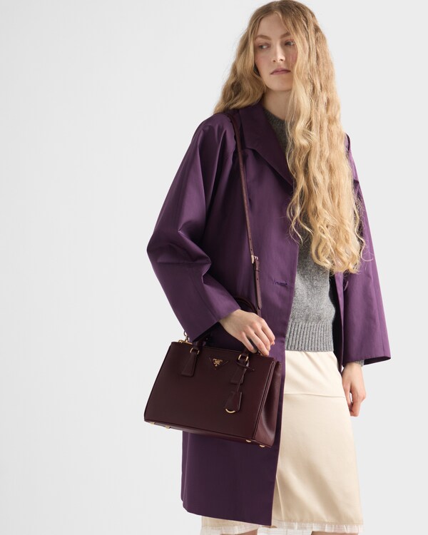 حقيبة برادا غاليريا متوسطة من جلد سافيانو حقيبة برادا غاليريا متوسطة من جلد سافيانو