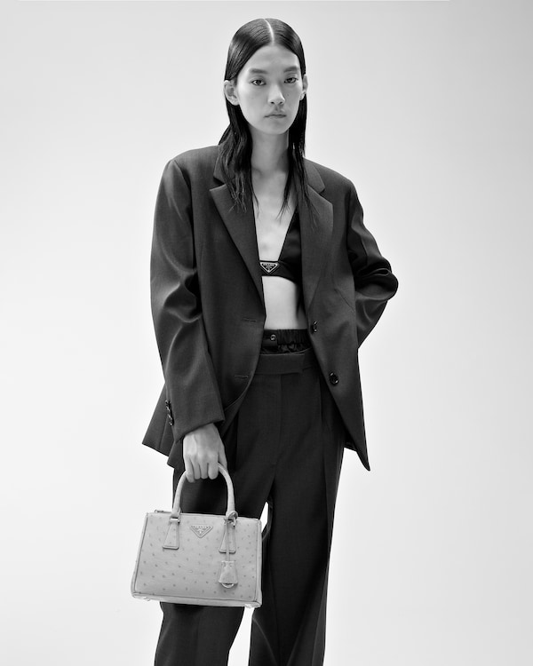 Petit sac Prada Galleria en cuir d’autruche Petit sac Prada Galleria en cuir d’autruche