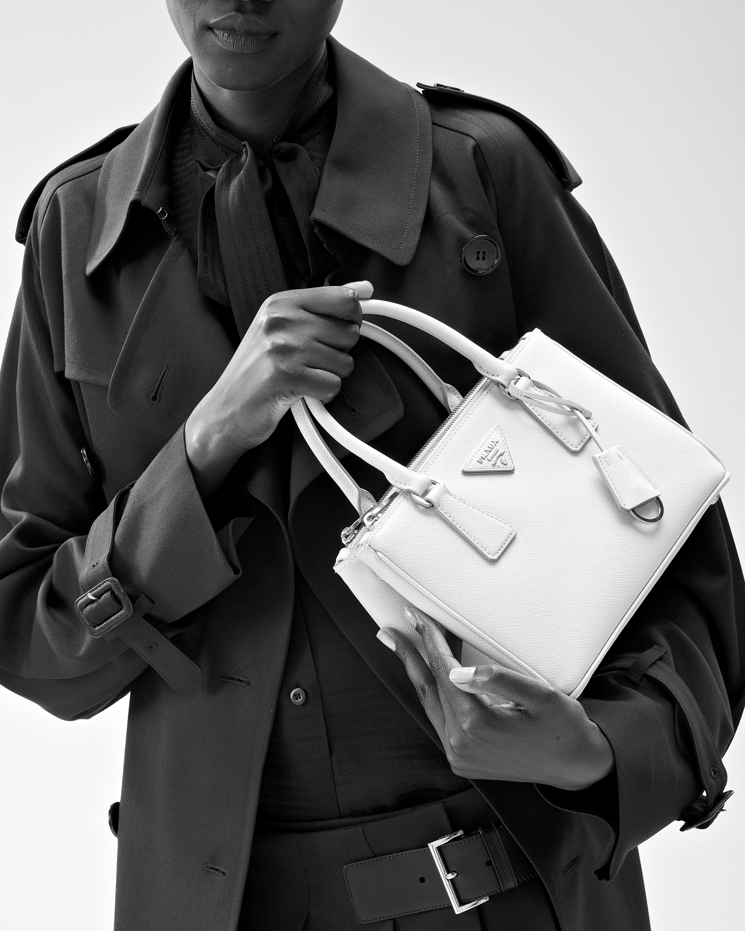 Prada Prada Galleria 小号Saffiano 皮革手袋 7