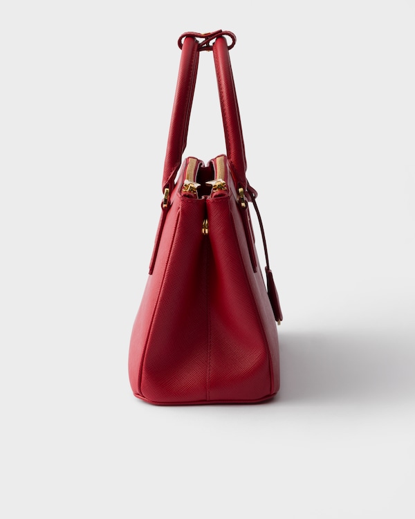 Petit sac Prada Galleria en cuir Saffiano - Rouge Vif Petit sac Prada Galleria en cuir Saffiano - Rouge Vif