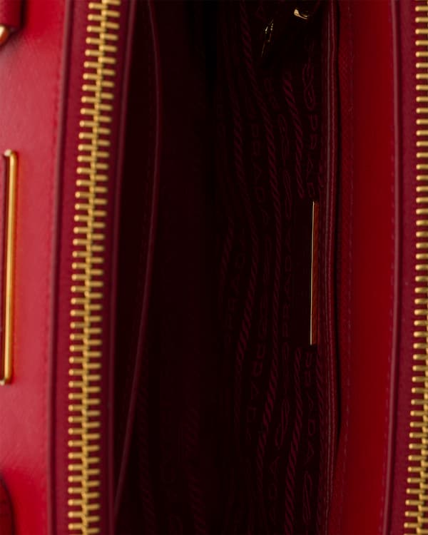 Petit sac Prada Galleria en cuir Saffiano - Rouge Vif Petit sac Prada Galleria en cuir Saffiano - Rouge Vif