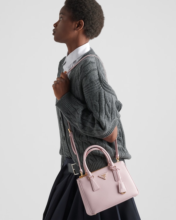 プラダ ガレリア サフィアーノレザー スモールバッグ - ピンク プラダ ガレリア サフィアーノレザー スモールバッグ - ピンク