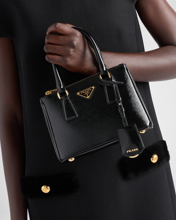 プラダ ガレリア パテントレザー ミニバッグ プラダ ガレリア パテントレザー ミニバッグ