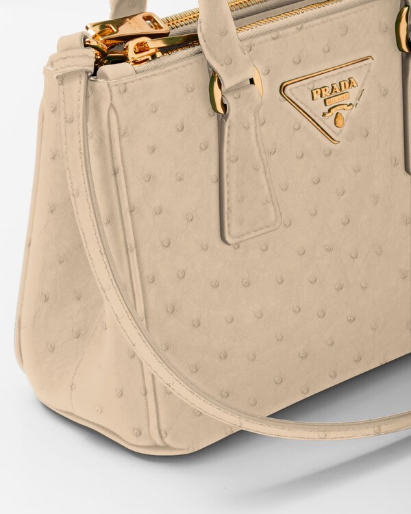 حقيبة برادا غاليريا ميني من جلد النعام حقيبة برادا غاليريا ميني من جلد النعام