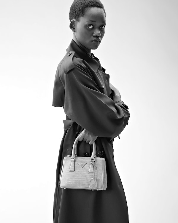 Minibolso Prada Galleria de piel de lagarto Minibolso Prada Galleria de piel de lagarto