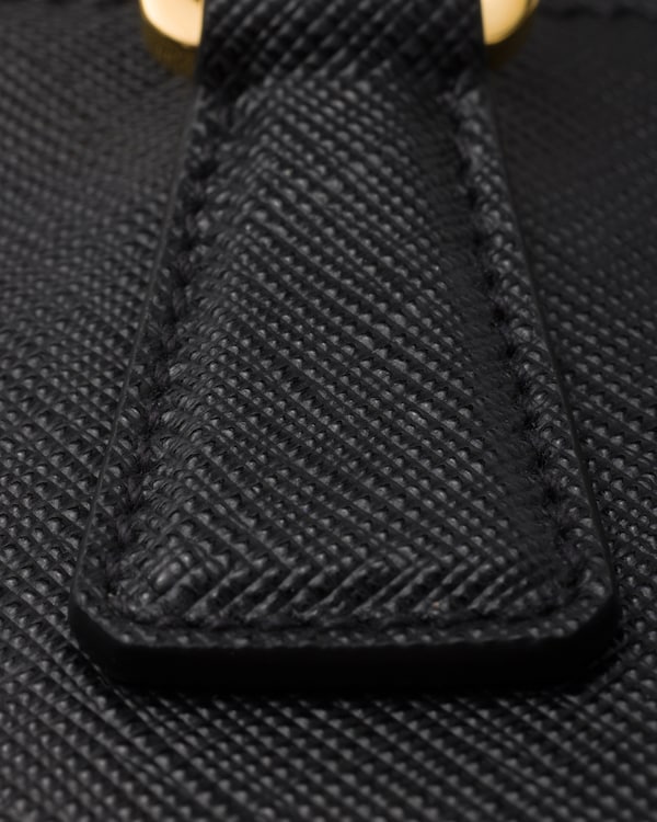 حقيبة ميكرو Prada Galleria من جلد سافيانو حقيبة ميكرو Prada Galleria من جلد سافيانو