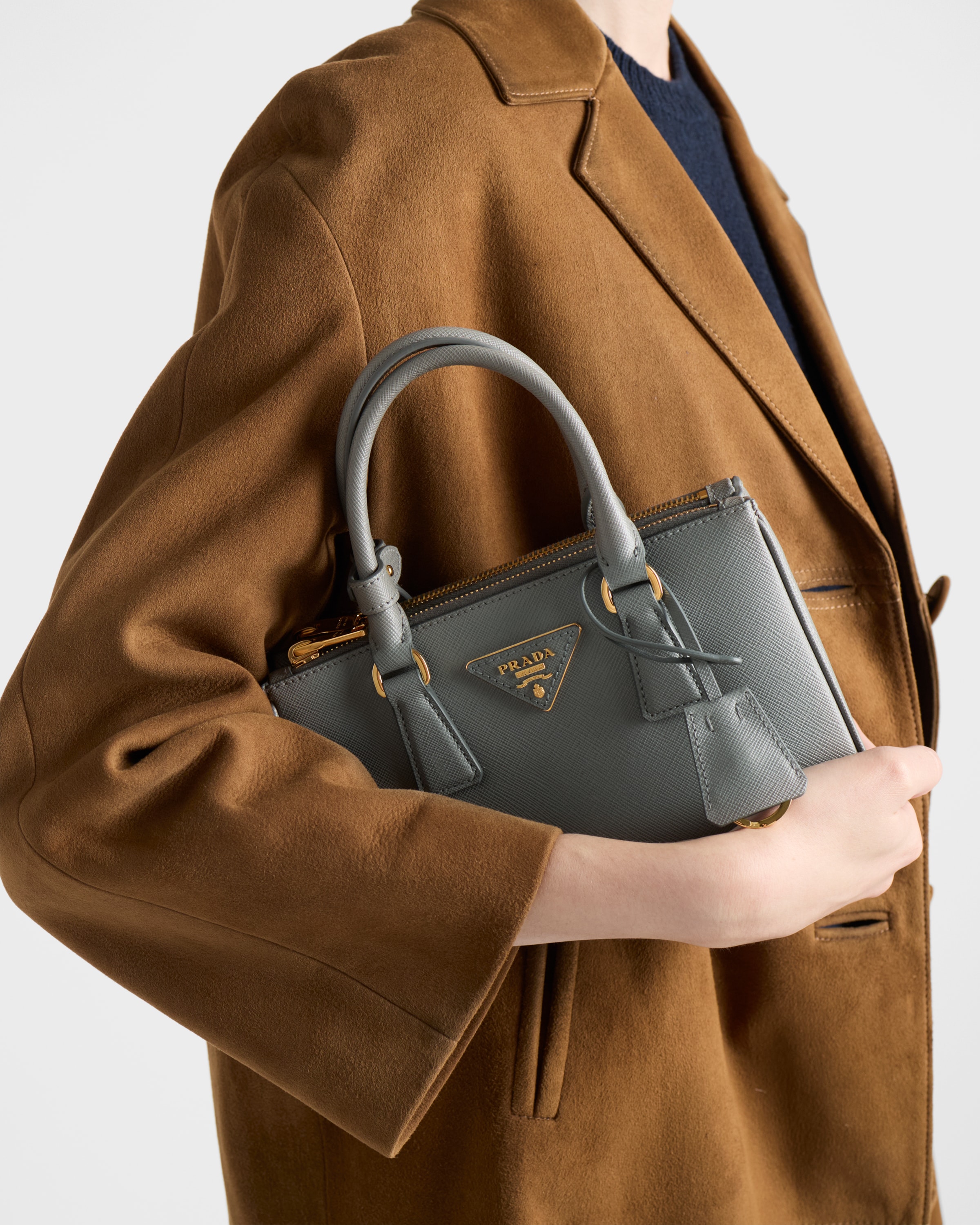 グレー サフィアーノレザー ミニバッグ | PRADA