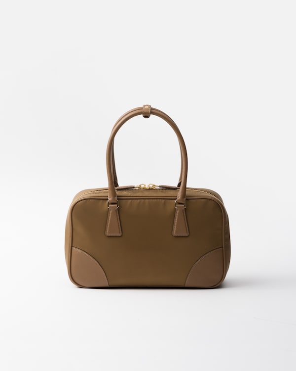 プラダ Re-Edition 1978 Re-Nylon xサフィアーノレザー ミディアムダブルハンドルバッグ プラダ Re-Edition 1978 Re-Nylon xサフィアーノレザー ミディアムダブルハンドルバッグ