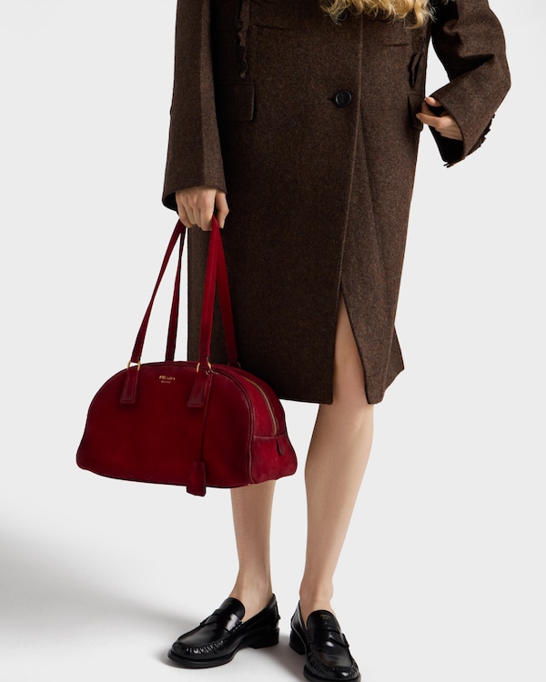 Sac Prada Bowling de taille moyenne en daim - Rouge Rubis Sac Prada Bowling de taille moyenne en daim - Rouge Rubis