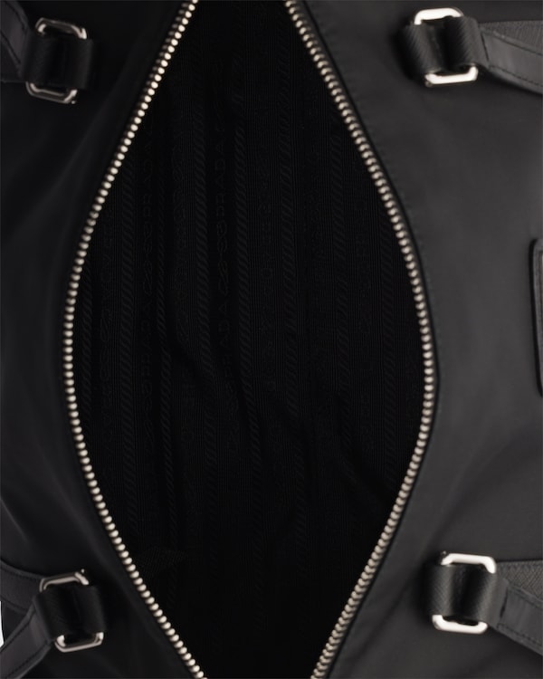 라지 리나일론 및 사피아노 가죽 더플 백 - 블랙 라지 리나일론 및 사피아노 가죽 더플 백 - 블랙