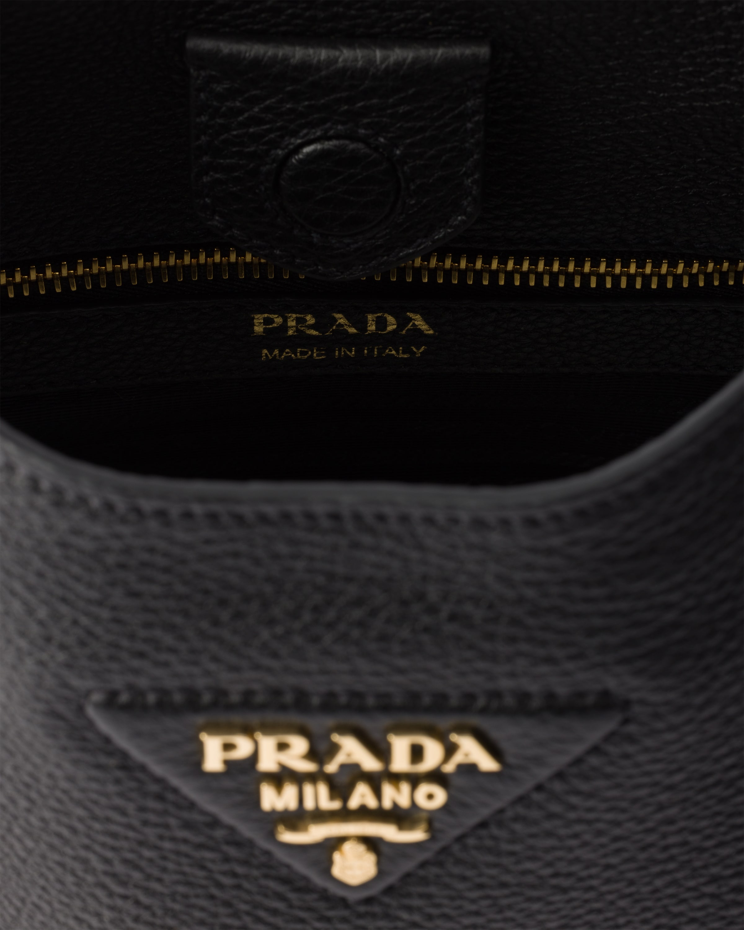 Prada Black Leather Shoulder Bag In Black