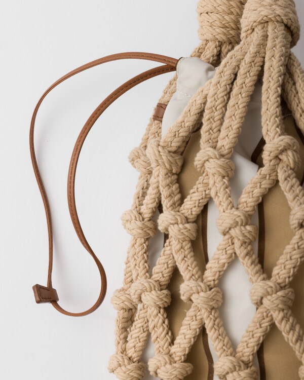 Prada Noué حقيبة مكرمية قطن متوسطة الحجم Prada Noué حقيبة مكرمية قطن متوسطة الحجم