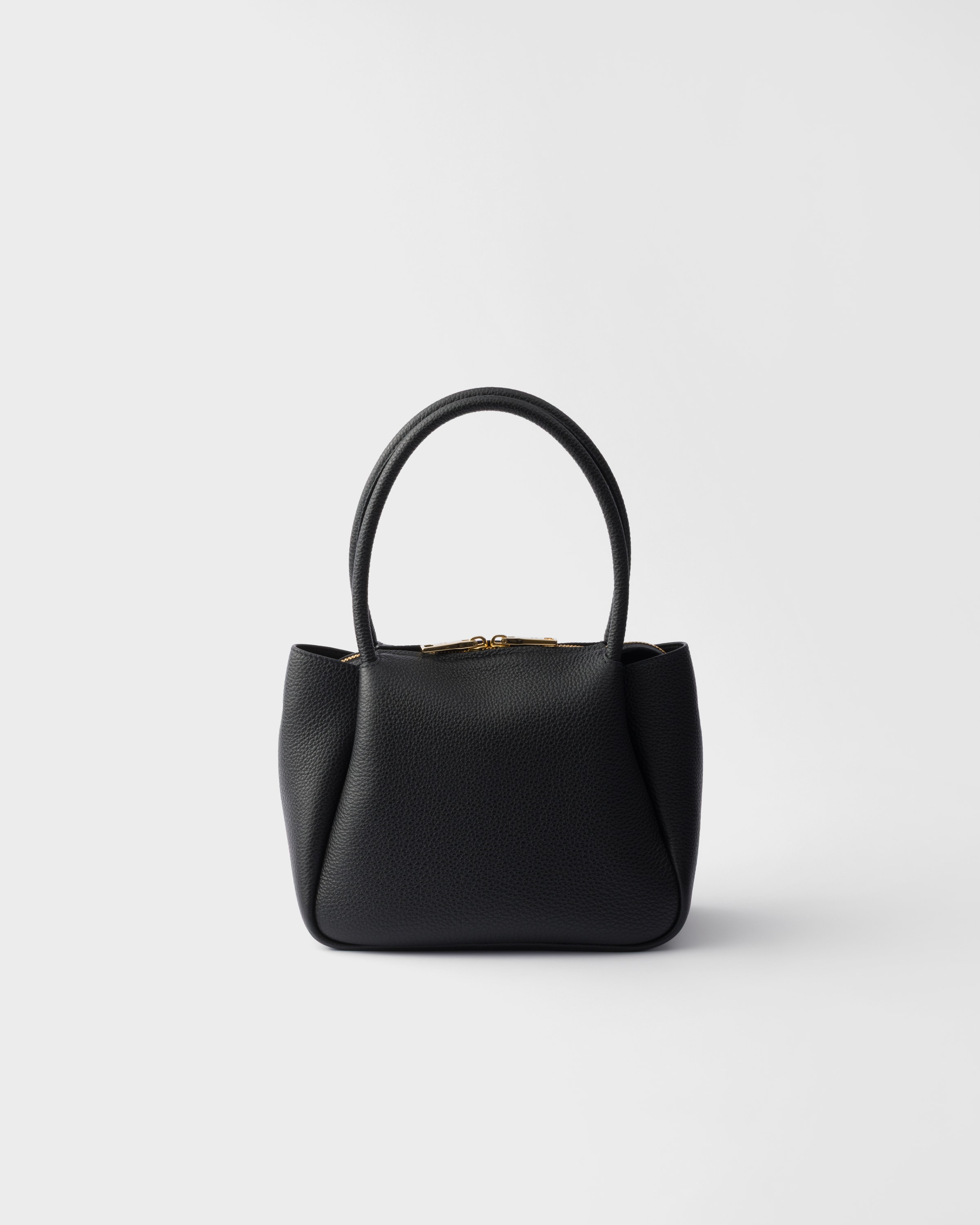 ブラック プラダ リエゾン スモール レザー ハンドバッグ | PRADA - 日本
