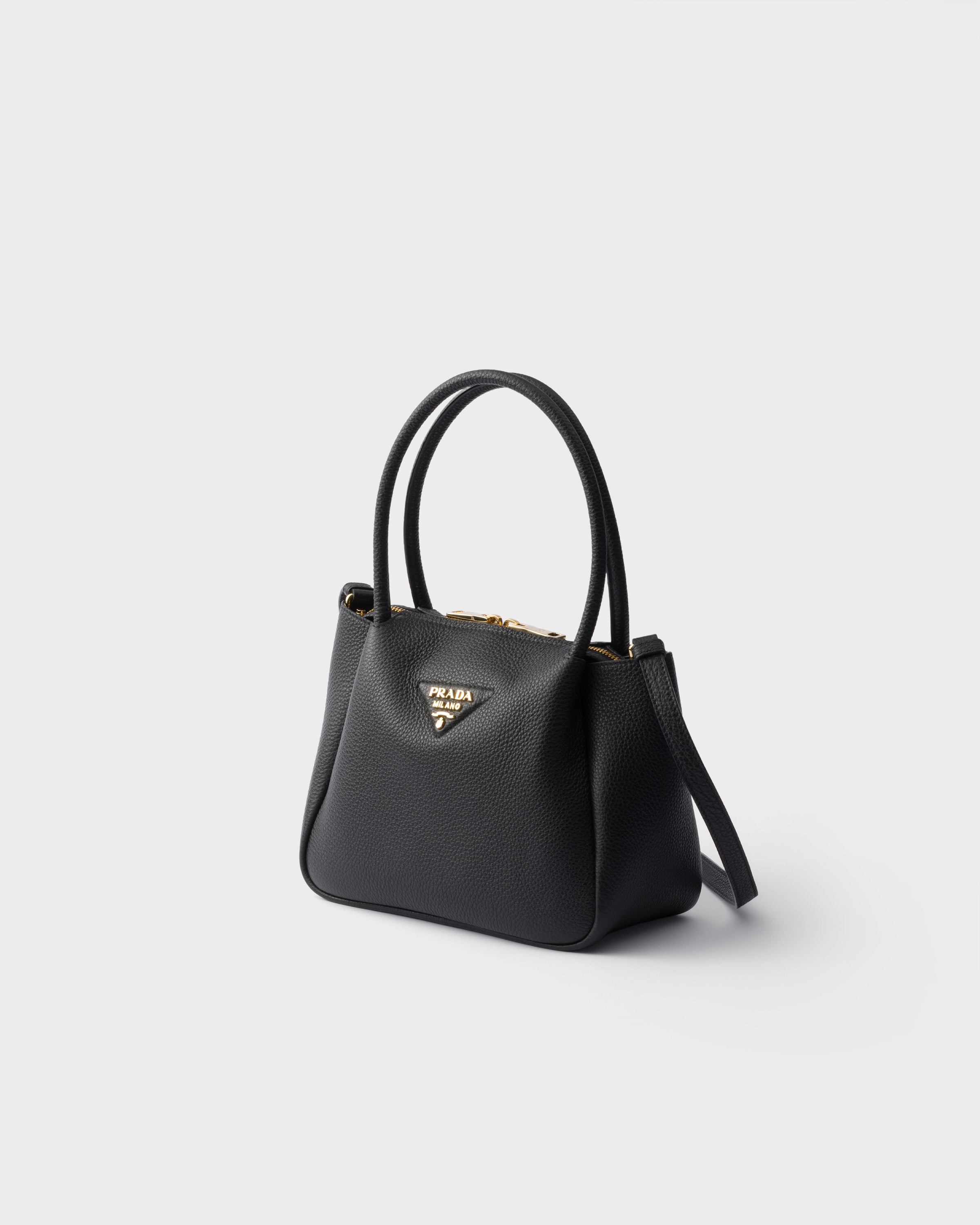 ブラック プラダ リエゾン スモール レザー ハンドバッグ | PRADA - 日本
