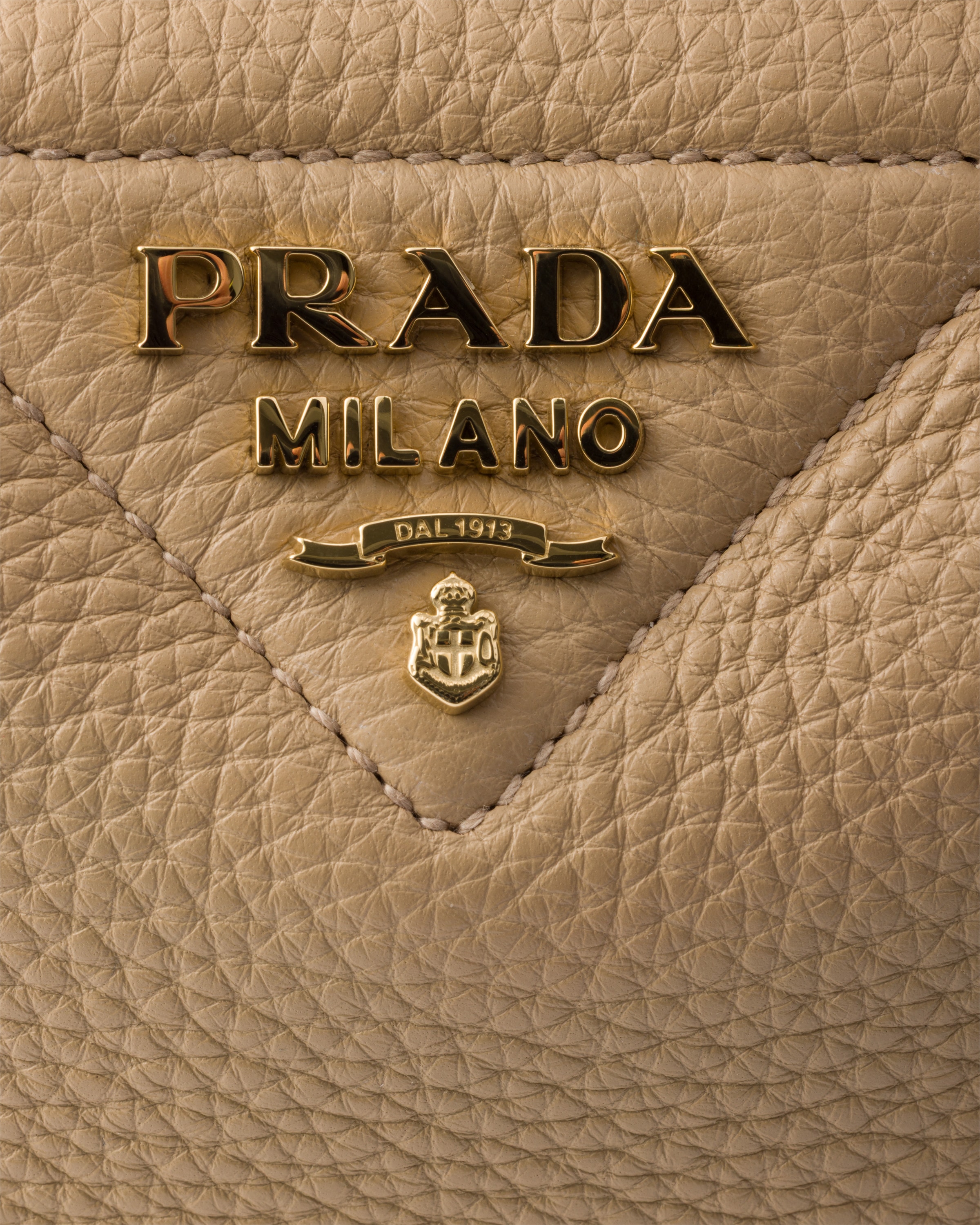 サンドベージュ スモール レザー ハンドバッグ | PRADA - 日本