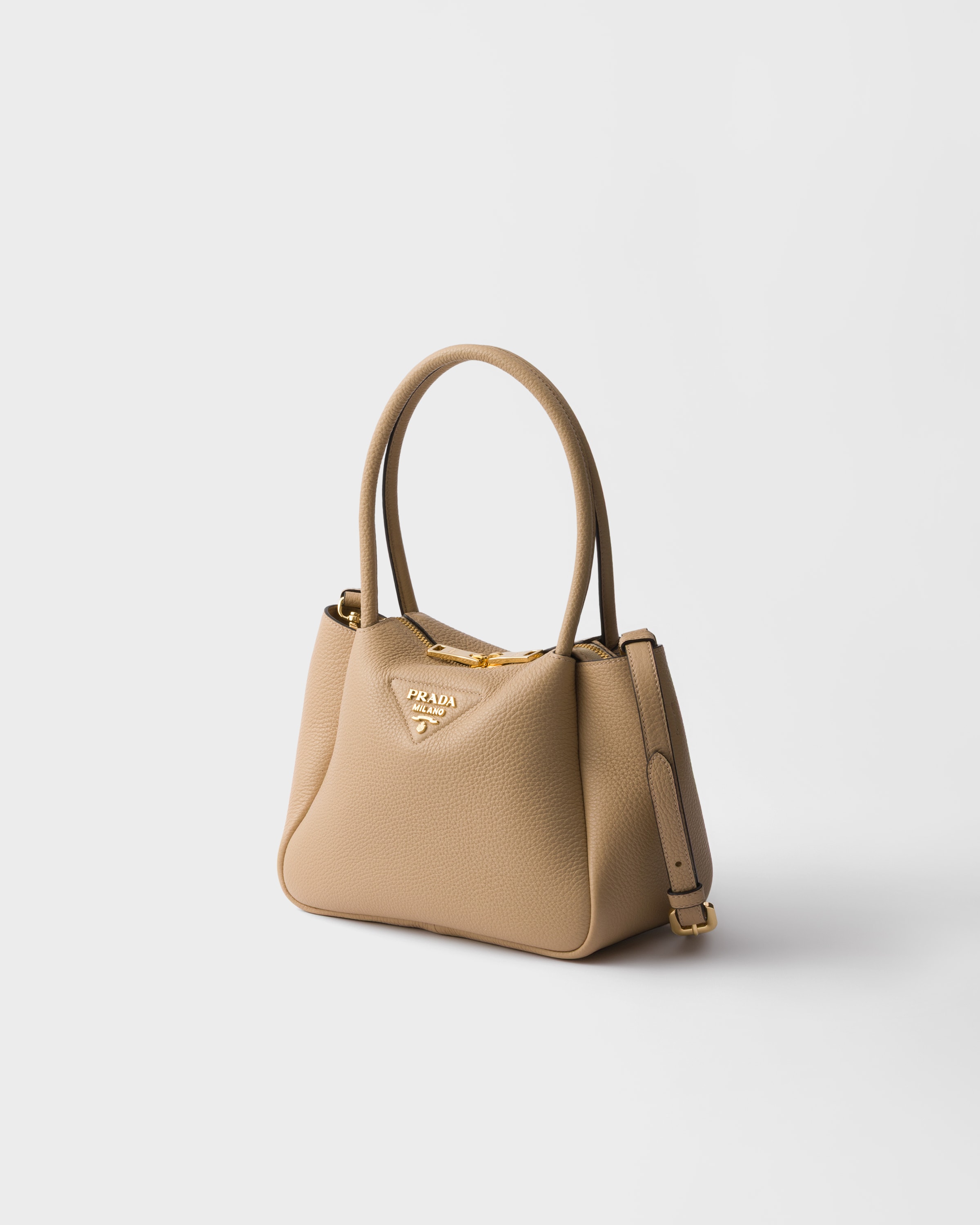 サンドベージュ スモール レザー ハンドバッグ | PRADA - 日本